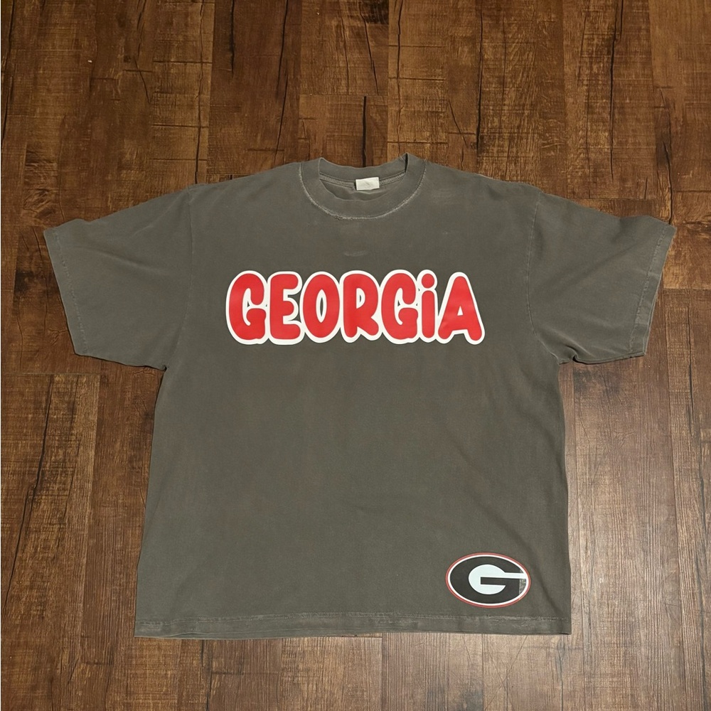 Gray Georgia bulldogs T-Shirt with Red Lettering xl